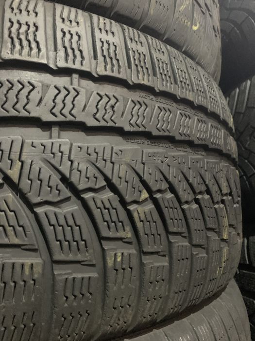 Шини б/у зима 235/55 R17 Nokian WRA 3