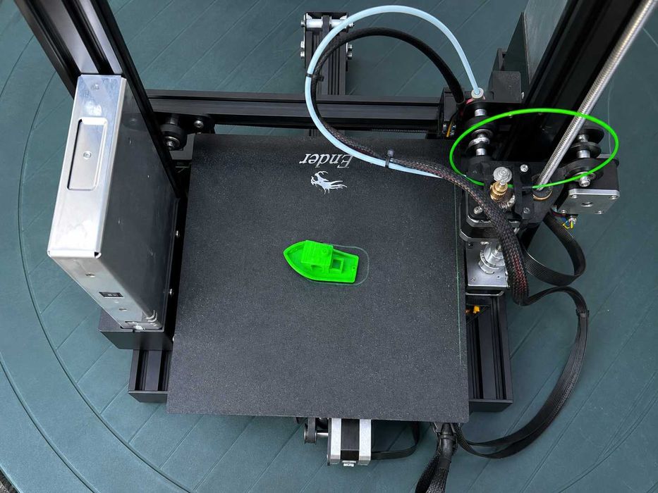 Creality Ender 3 | Impressora 3D FDM | Excelente Estado | Pronta a Imprimir
