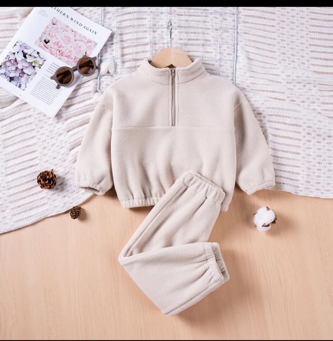 Дитячий костюм 2-4р