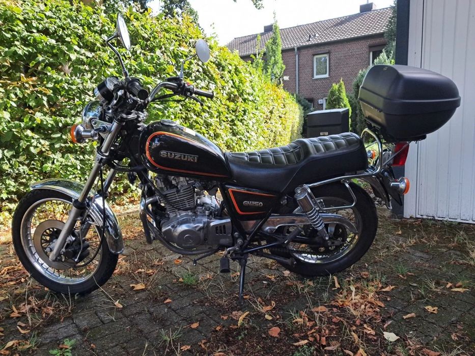 Suzuki GSX-R GN 250   1993 r 28.125 km  piękny satn