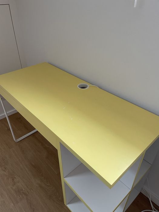 Secretária + cadeira