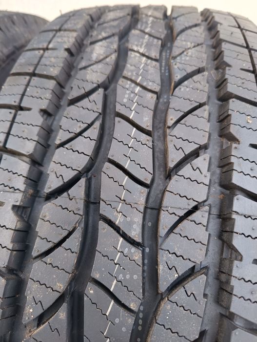 MAXXIS  275/70 R18  128/125Q  LT JRZ-Bravo 770