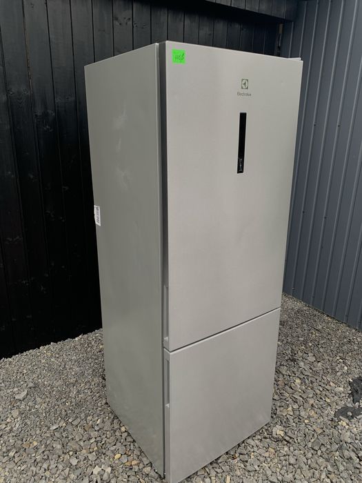 Холодильник xxl 70 см ширина! Electrolux