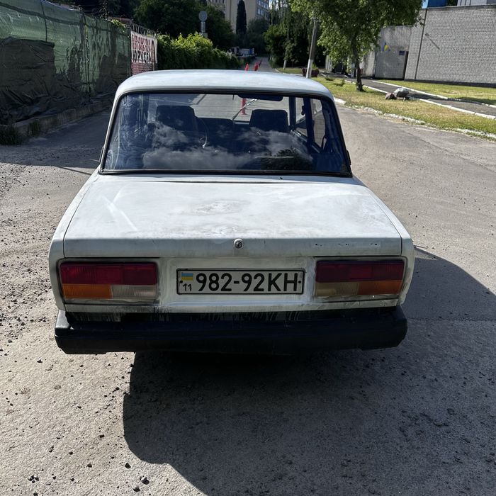 ВАЗ 2107 2002 год 1.5 5 ступка