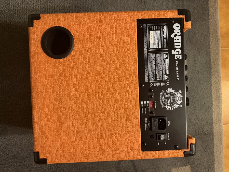 Baixo Squier Jazz Bass Classic Vibe + Amplificador Orange Crush Bass 25