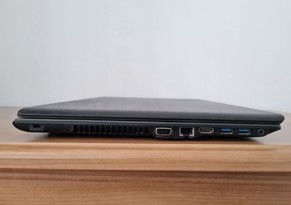 Acer ASPIRE E5-772 17,3" HD+ i3-5005U 8GB/500GB