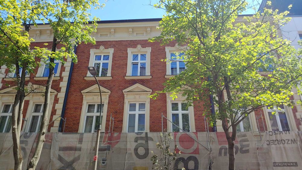 Sztukateria, prace konserwatorskie wewnątrz i na zewnątrz.