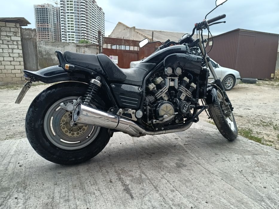 Yamaha V-max 1200