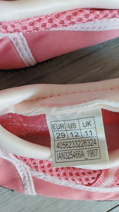 Buty do wody dla dziewczynki