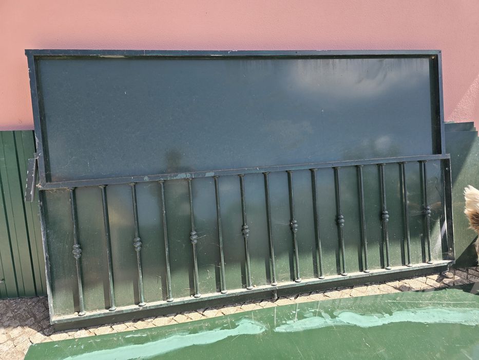 gradeamento em ferro trabalhado, com acabamento lacado em verde (5 peças)