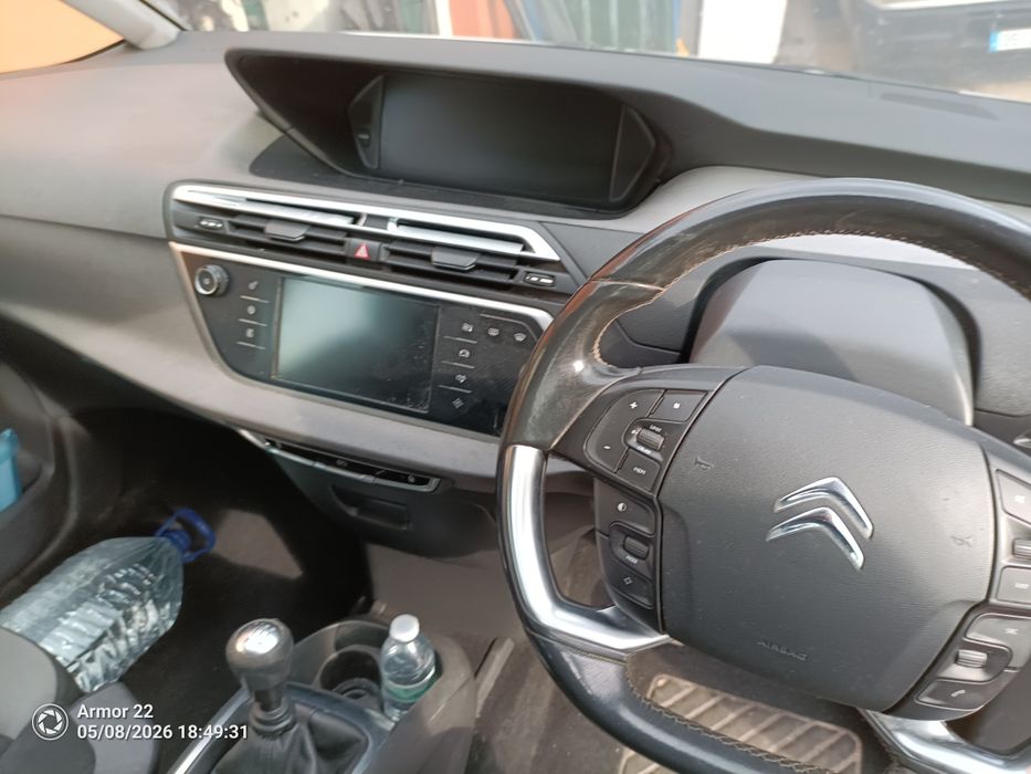 Citroen C4 grand Picasso 2015 só peças