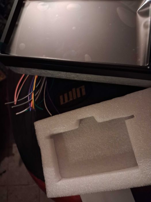 Vendo Auto radio 2 din novo