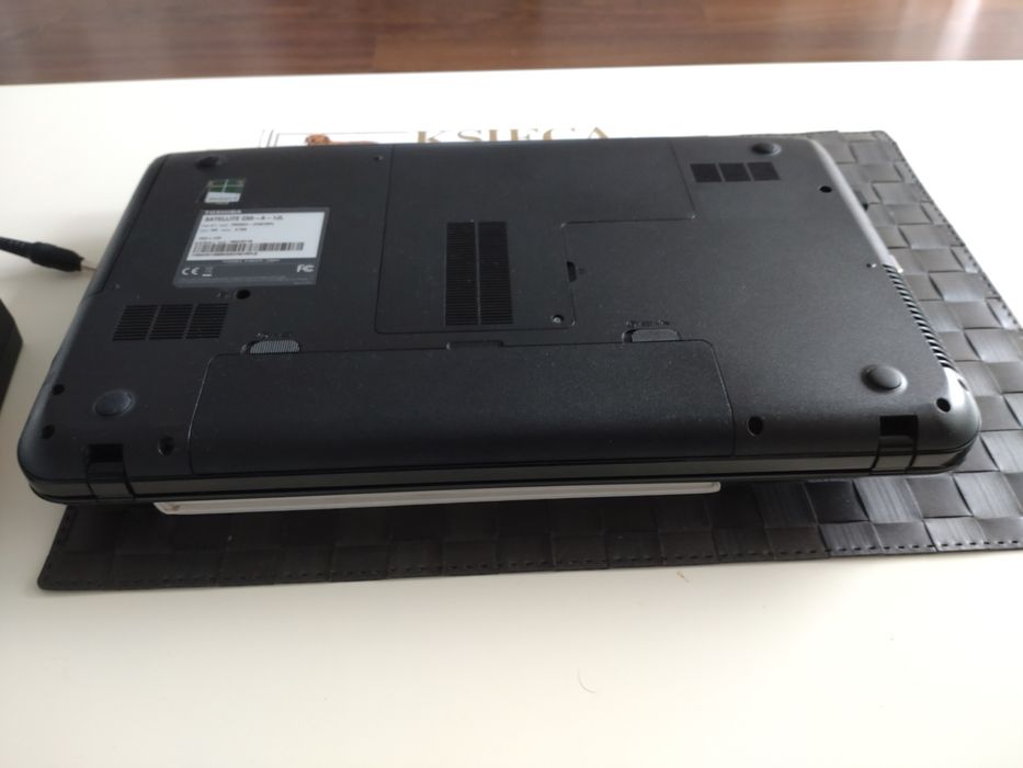 Laptop Toshiba C 55 A1 JL i3 HDD RAM