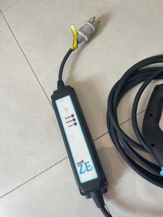Cabo de Carregamento RENAULT Zoe