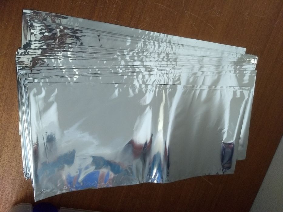 Sacos plástico/ metalizados para embalagem 84 UND.