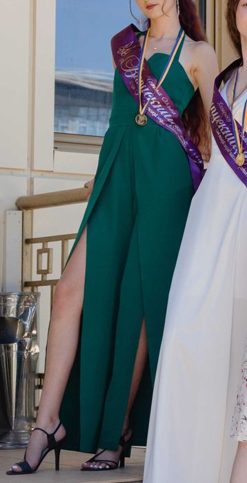 Вишуканий святковий елегантний  комбінзон