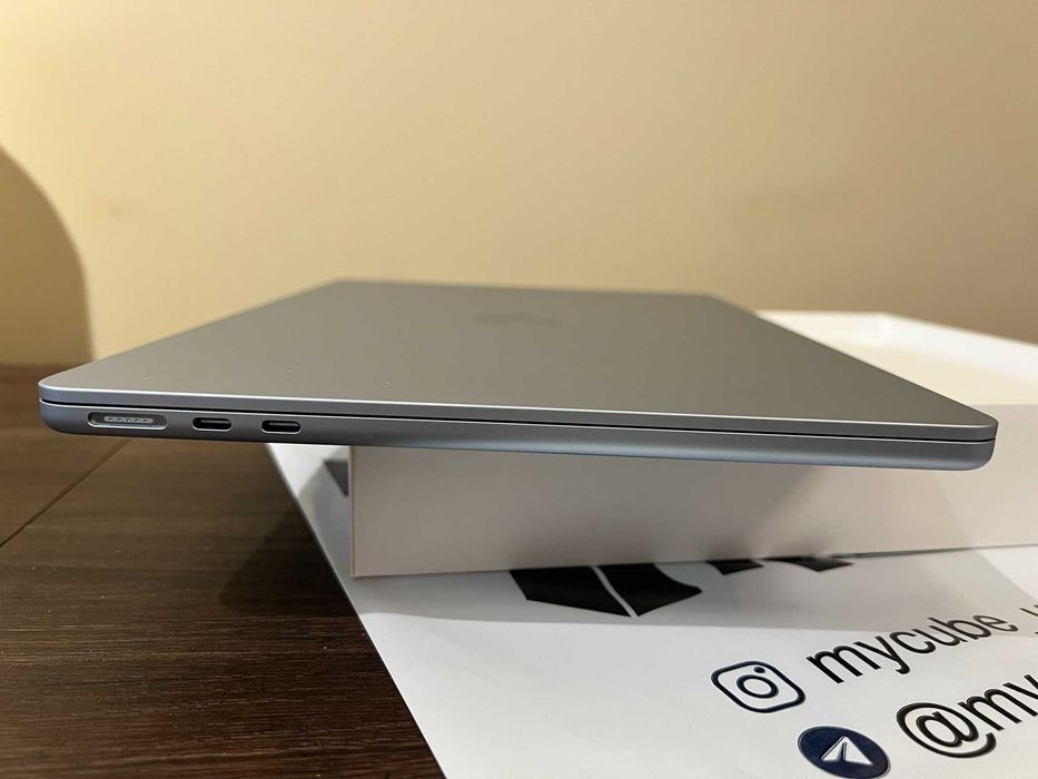 MacBook Air 13,6 M4 2025 16Gb/256Gb Sky Blue MC6T4 новий