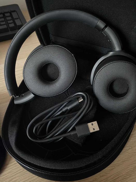 Sennheiser Adapt 560