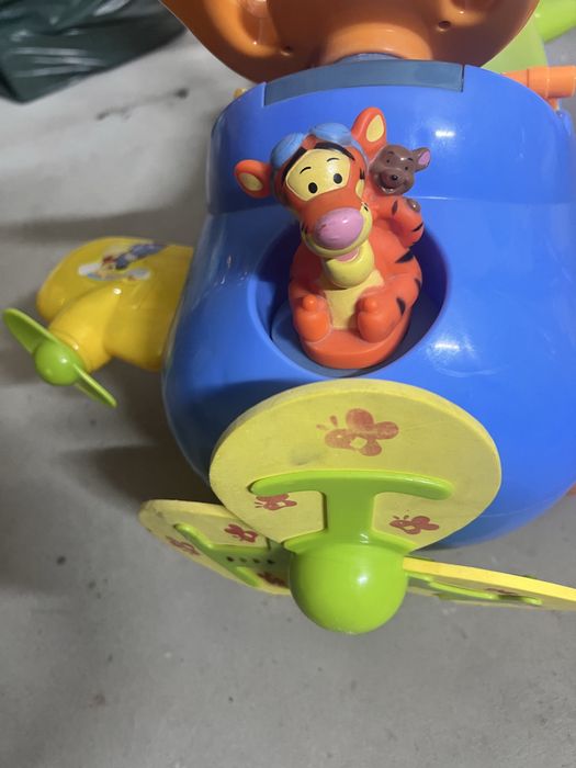 Толокар машина-літак