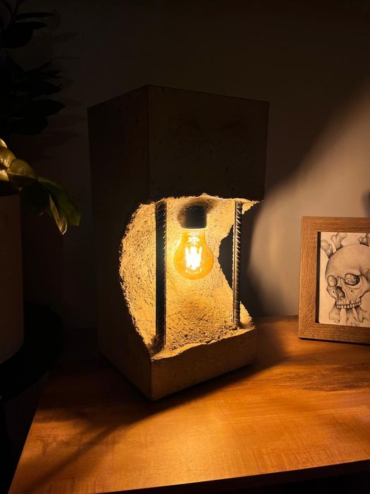 Lampa betonowa w stylu industrialnym