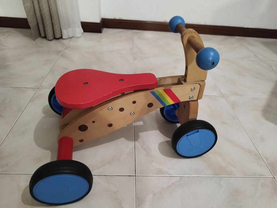 Triciclo madeira sem pedais