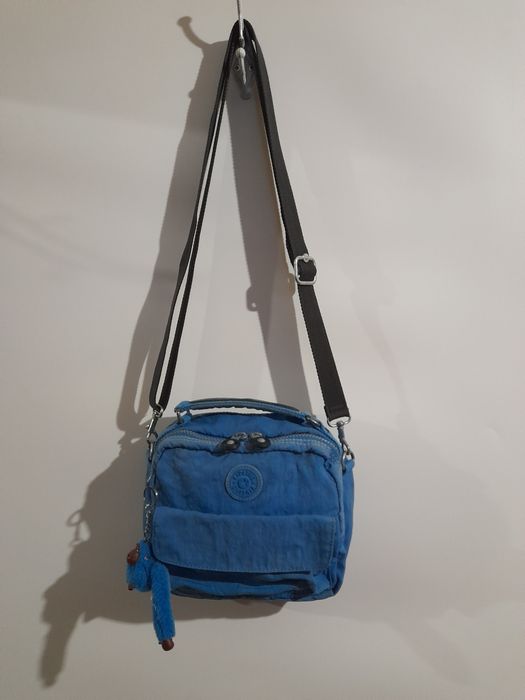 Kipling жіноча сумка через плече крос-боді з брелоком