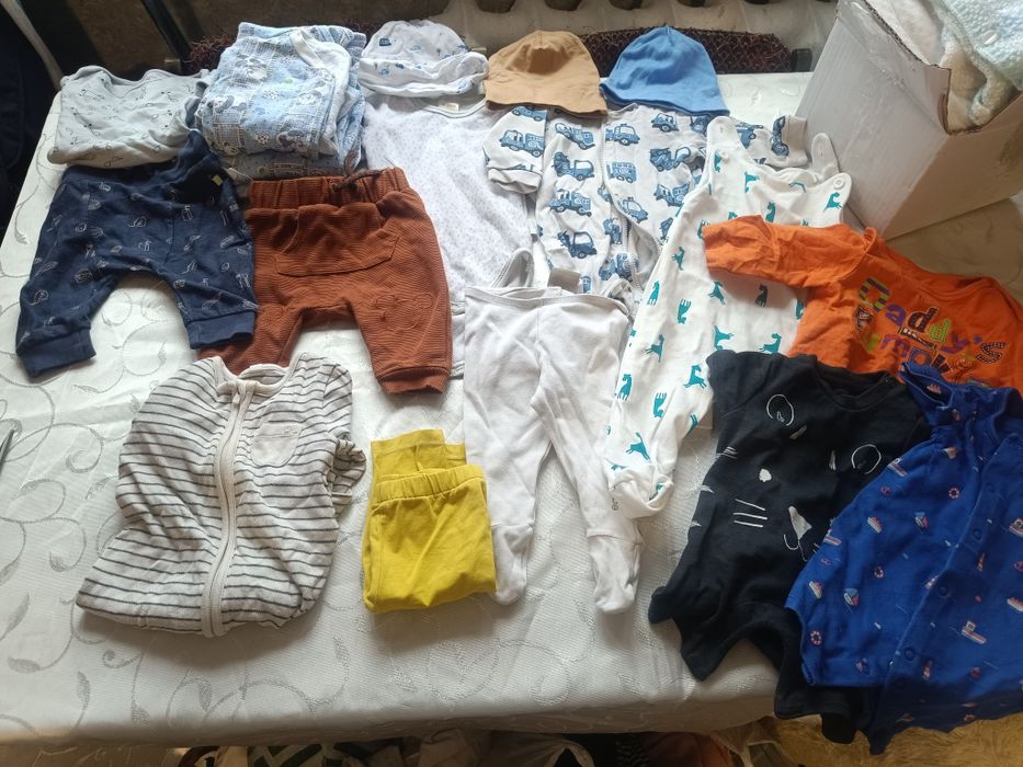 Все разом лот памперси гігієна пустушки