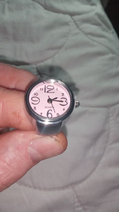 Кольцо часы на палец