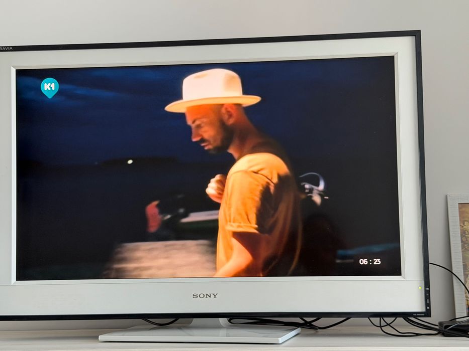 Телевізор Sony KDL-40E4000