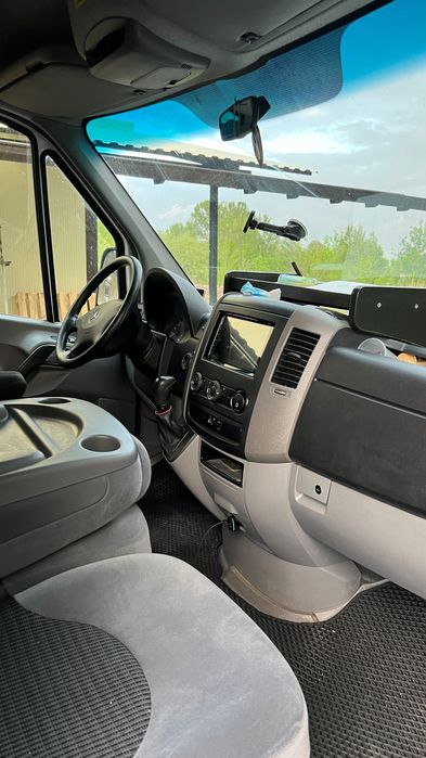Mercedes Benz Sprinter