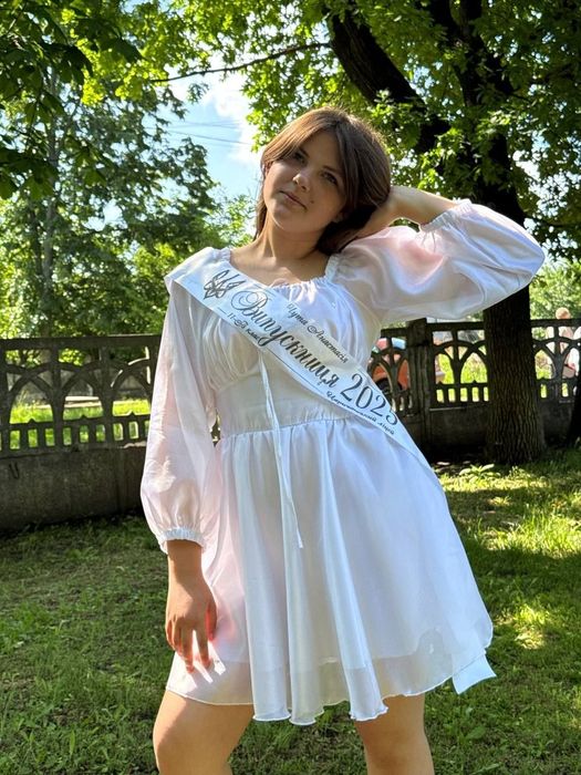 Продам білу сукню