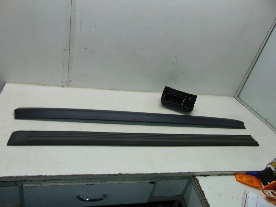 Opel Corsa A frisos/cinzeiro
