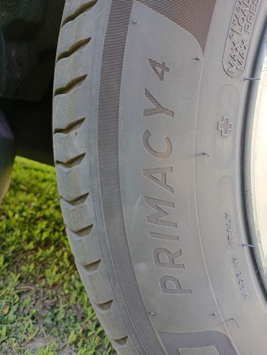 Michelin Primacy 4 215/60/16