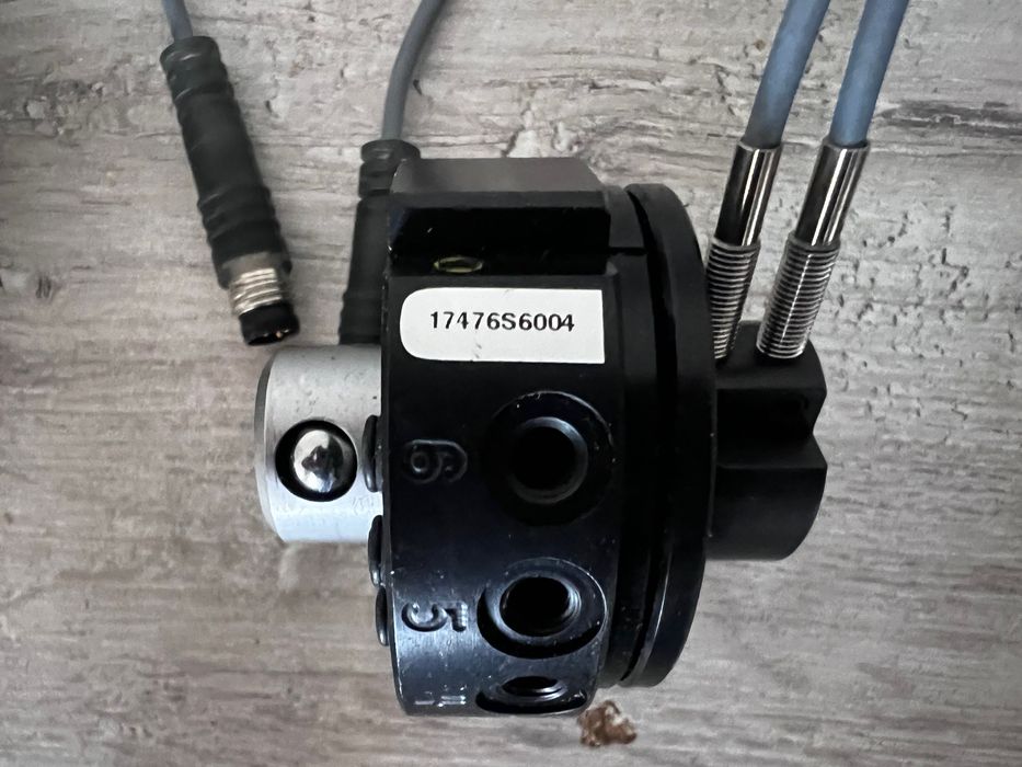 SCHUNK system chwytaka robotycznego EOAT tool changer pneumatyka robot