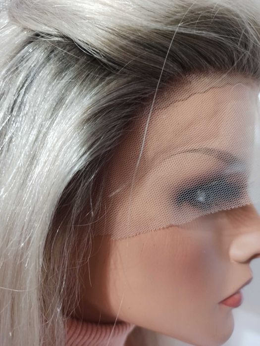 Peruka naturalna long bob bez grzywki srebrzysta platyna 45 cm