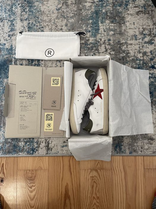 Golden goose superstar.