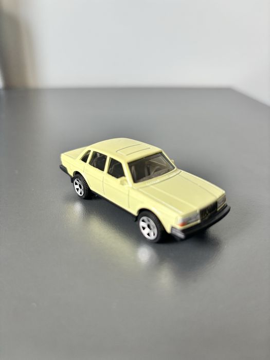 Matchbox 1986 Volvo 240