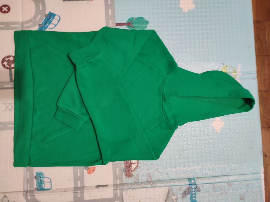 Новий зелений костюм