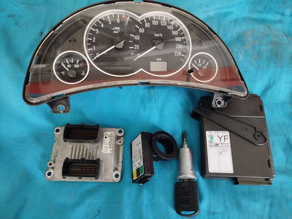 Conjunto imobilizador centralina Opel Tigra B twintop 1.4 16v de 2006