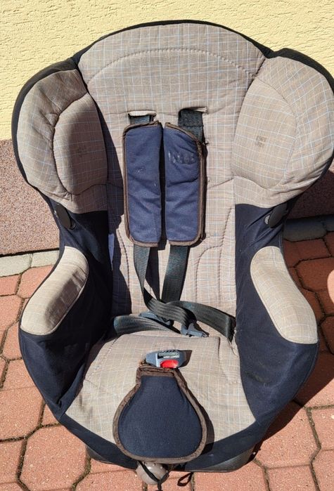 Ubranka na 3 lata + fotelik samoch