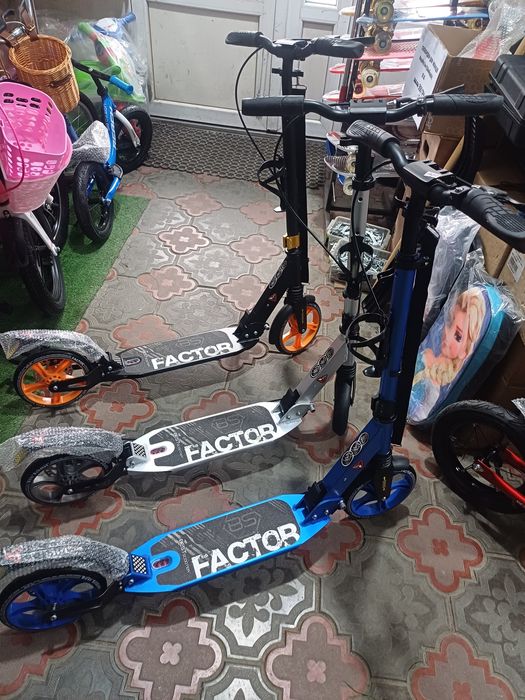 Самокат двохколісний   алюмін , сталь