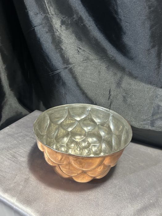 Miedziana Foremka na Babkę – Klasyczna, z Kółeczkiem do Zawieszenia