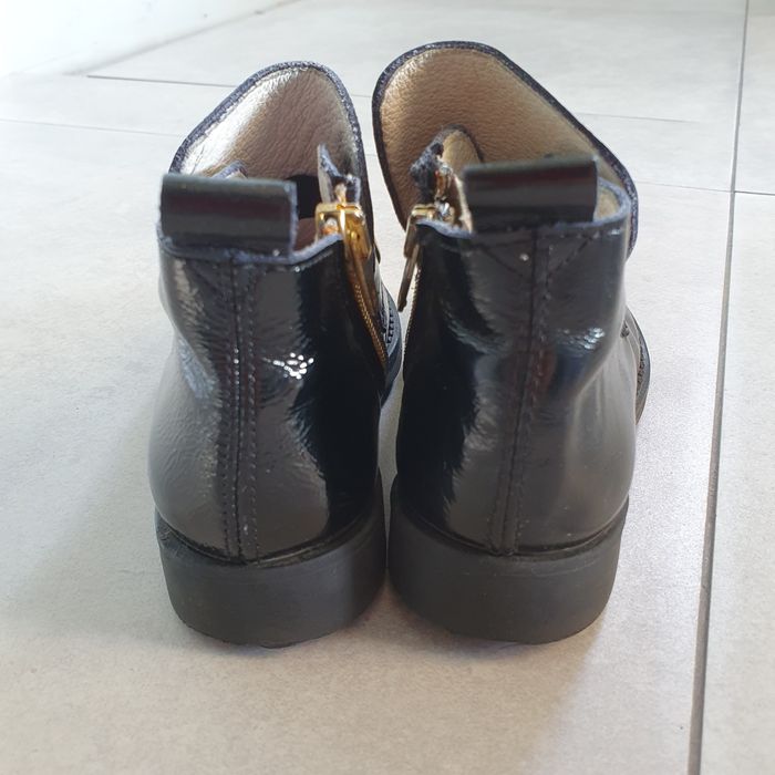 Осінні черевички для дівчинки