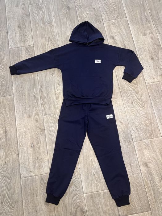 Костюм  спортивний