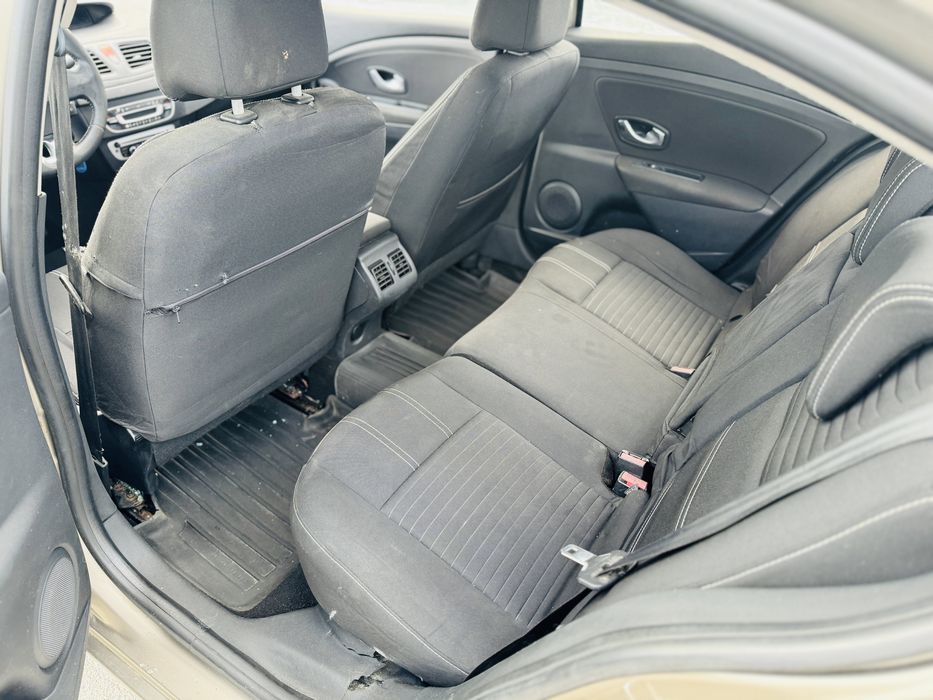 Продам Renault Fluense 2015 рік 1.5 Дизель після обстрілу!