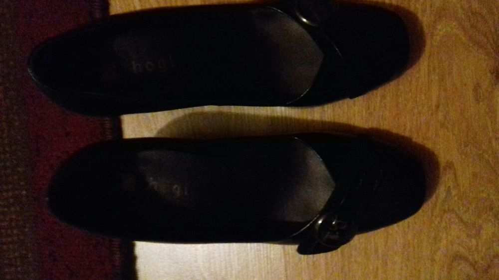 Buty na obcasie
