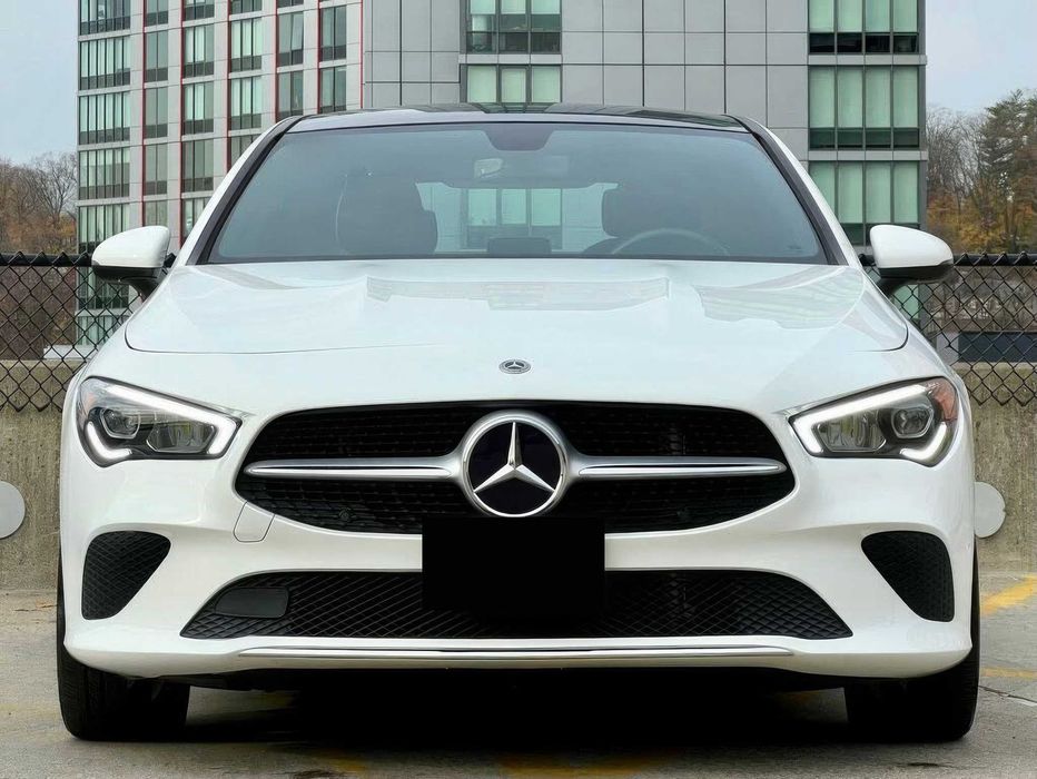 Mercedes CLA      2022