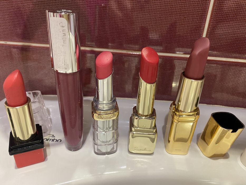 Guerlain KissKiss Bee Glow Lip Balm - Помада-бальзам для губ