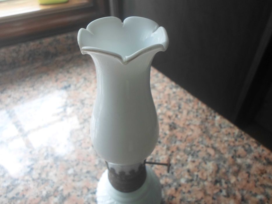 louças e antiguidades