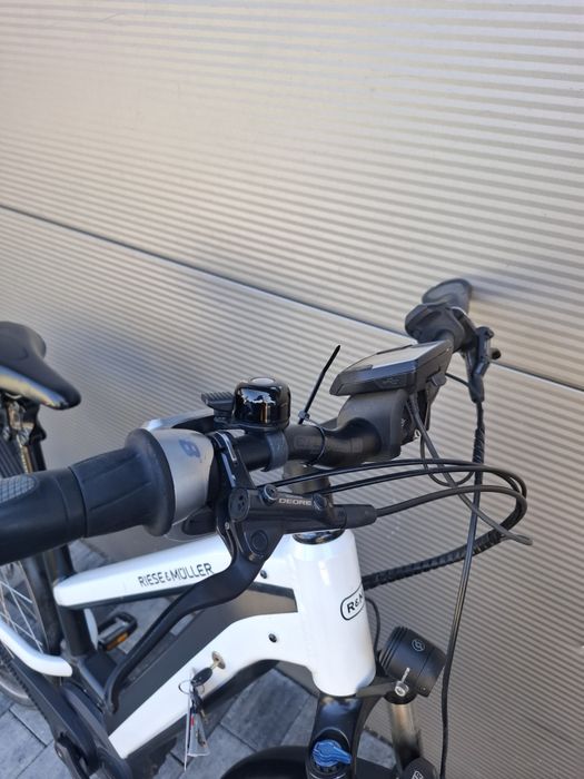 Rower elektryczny trekkingowy Riese & Muller New Charger 29" Bosch Deore tarcze hydrualika